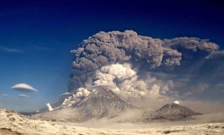 Gunung berapi Russia meletus selepas gempa bumi dahsyat