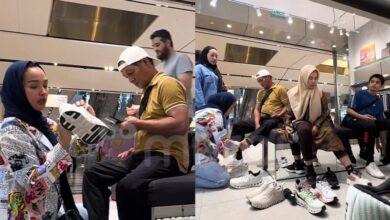 Tya Arifin Beli Kasut Kepada Ibu Bapa [VIDEO]