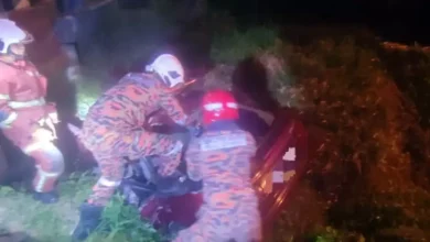 3 dead, 3 injured after car skids, falls into ditch in Banting