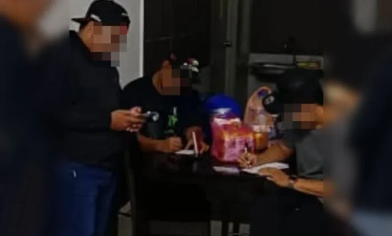 'Dia takut tinggal seorang, mak ayah balik kampung... saya teman' - Alasan ditangkap khalwat
