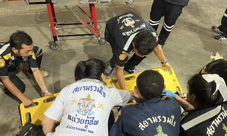 Penyanyi terkenal ditikam di stesen minyak