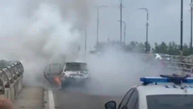 Pemilik selamat, kereta terbakar hampir 90 peratus