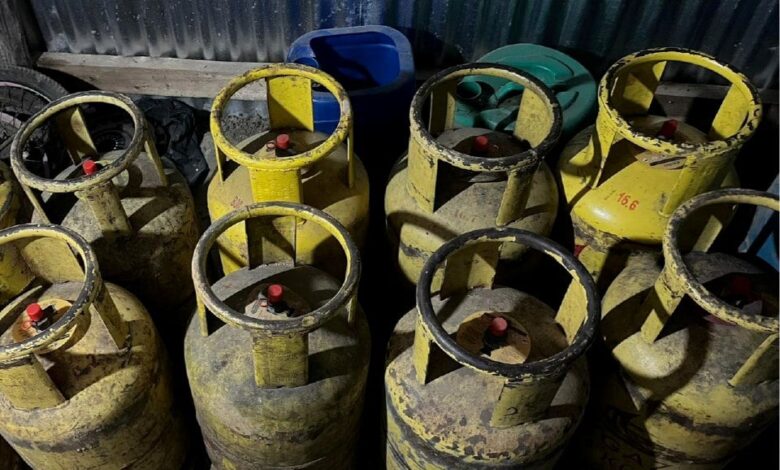 Polis Marin rampas dua senjata api di rumah penyeludup