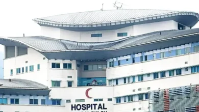 Student who fell from 3rd floor of dorm regains consciousness