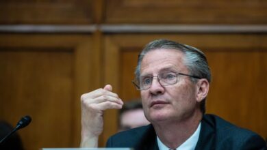 Wakil rakyat Amerika dedah UFO bersembunyi di dasar laut ribuan tahun