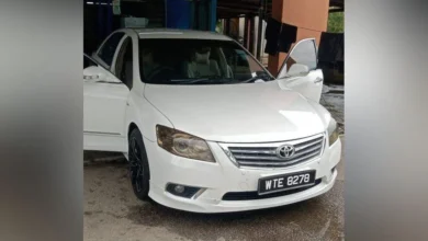 Menantu putih mata, Camry bapa mentua dilarikan dari pusat cuci kereta