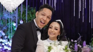 Amylea Buang Simbol Cinta Dalam Tong Sampah