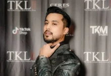 Nyanyi Dalam Tandas, Aliff Aziz Tayang Badan Ketak [VIDEO]