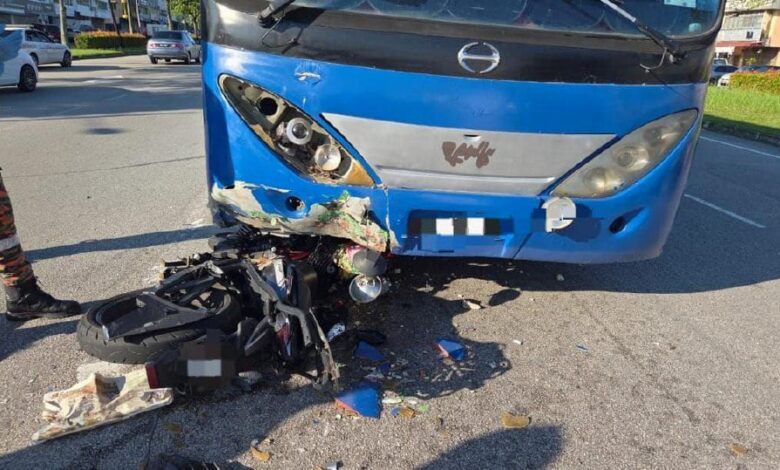 Remaja maut terperosok bawah bas selepas kemalangan