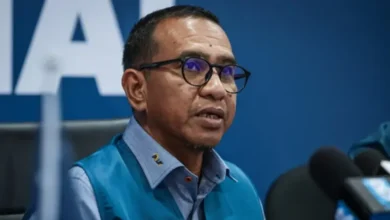 Bersatu leader rejects calls for Wan Saiful’s sacking after attack on Azmin