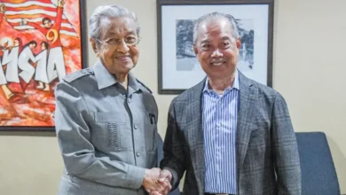 Umno leader mocks ‘fake political marriage’ between Dr M, Muhyiddin