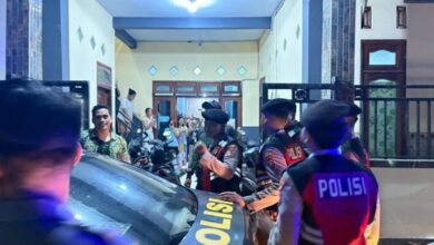 Pelajar ‘kantoi’ selinap masuk asrama perempuan pakai tudung