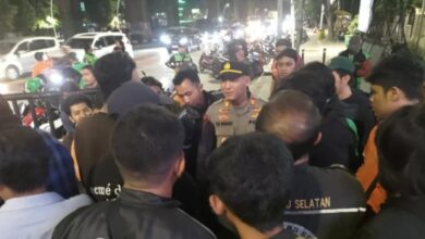 ‘Rider’ dibelasah beramai-ramai hanya kerana salah alamat