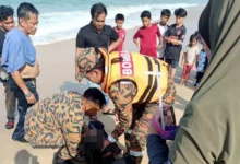 Dua maut, lima nyaris lemas di Pantai Penunjuk Kijal