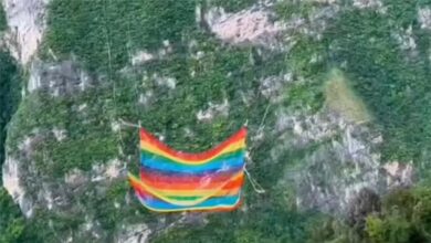 ‘Bungee jumping’ tanpa tali digantung operasi