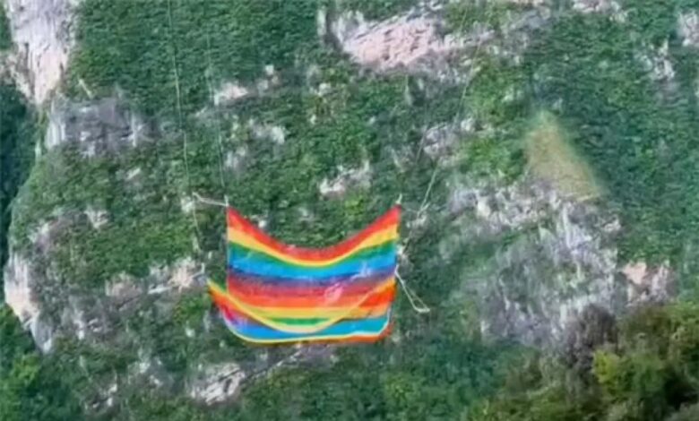 ‘Bungee jumping’ tanpa tali digantung operasi