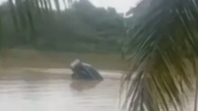 Kereta terjunam dalam sungai, jumlah mangsa belum diketahui - Bomba