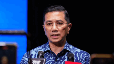 ‘We are not at war, we only have different views' – Azmin