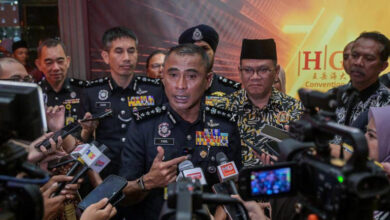 Kuala Lumpur police chief Datuk Fadil Marsus (centre). Bernama FILE PIX