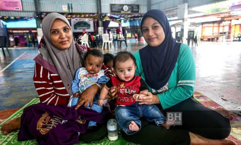 Dua bayi mempunyai hubungan bapa dan anak saudara mangsa banjir termuda dipindahkan ke PPS