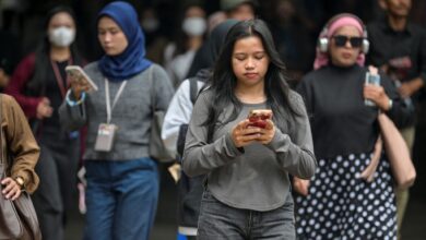 Ribut geomagnet kuat diramal ganggu isyarat telefon bimbit