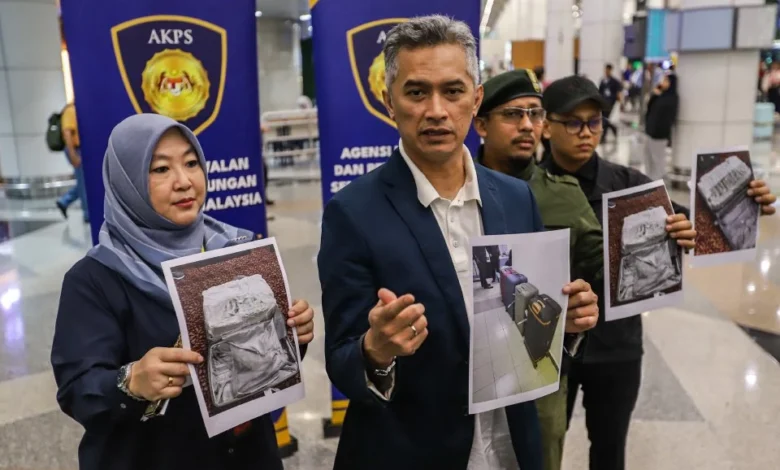 Hasrat bercuti ke England tak kesampaian, 2 pasangan kekasih ditahan bersama dadah RM8.3 juta