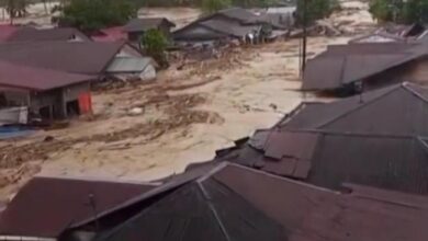Banjir besar landa Tapanuli Tengah, ribuan kediaman tenggelam [VIDEO]