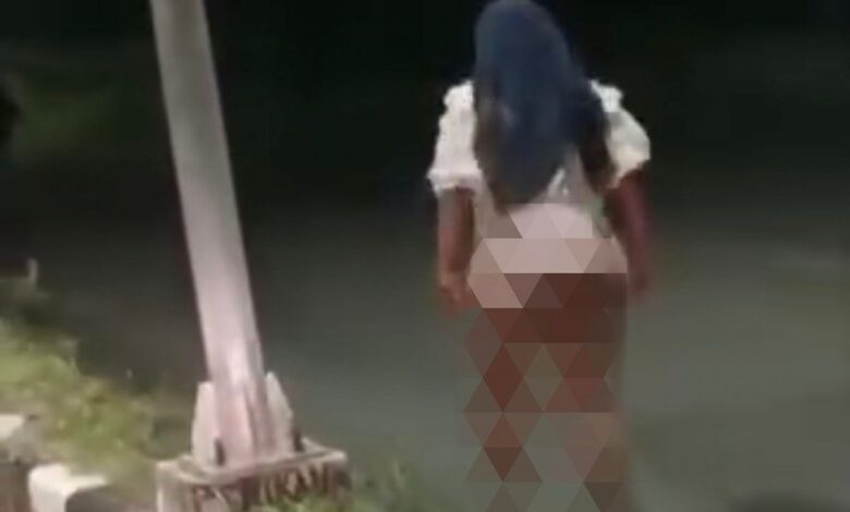 Polis siasat wanita bertudung jalan tanpa seluar waktu malam