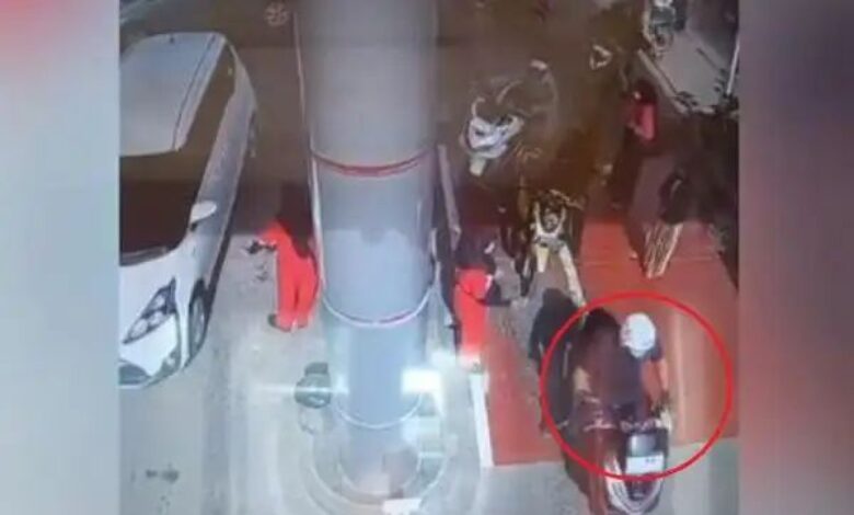 Penunggang motosikal berdesup lari selepas isi minyak penuh