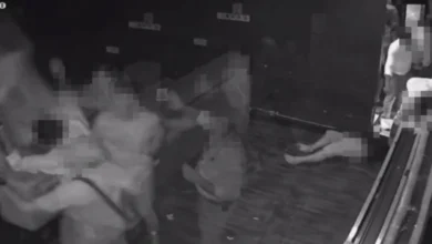 Maut dibelasah di pusat hiburan