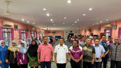 Zahari Santuni Warga Felda dan Komuniti OKU, Sampaikan Bantuan Kasih Johor