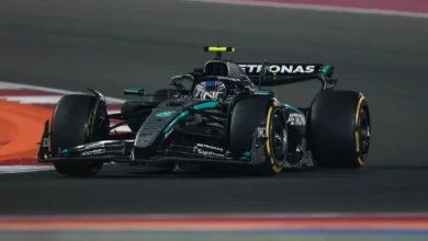 Red Bull mohon maaf, Mercedes berang