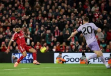 Sorakan di Anfield iringi kebangkitan Salah