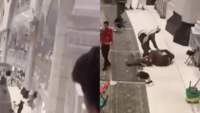 Jemaah terjun dari tingkat atas Masjidil Haram