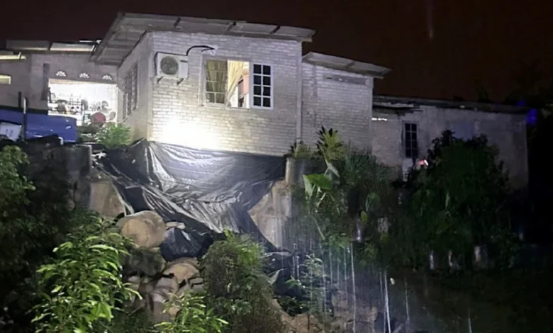 Cerun runtuh, 12 termasuk pesakit strok dipindahkan