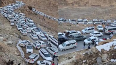 Sesak, semua kereta warna putih