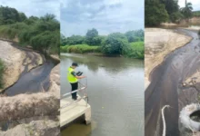 Johor DoE probes blackened Sungai Sayong