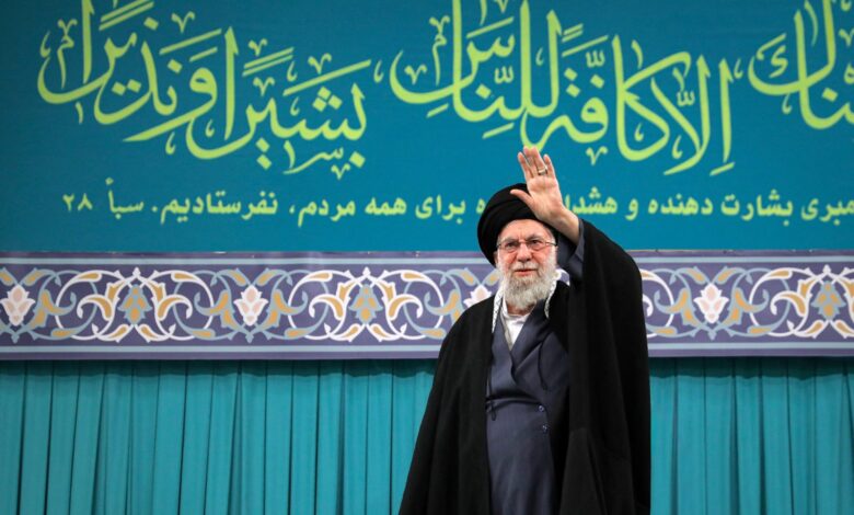 Khamenei berlindung di kubu bawah tanah