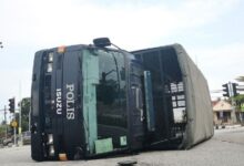 10 tahanan cedera, lori polis dari Penjara Seremban ke Mahkamah Rembau terbalik