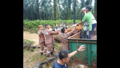 Man dies after vehicle swept away by floodwaters in Tawau