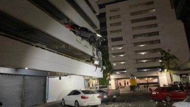 ‘Pusing belakang sekejap saja, tiba-tiba sudah tergantung’