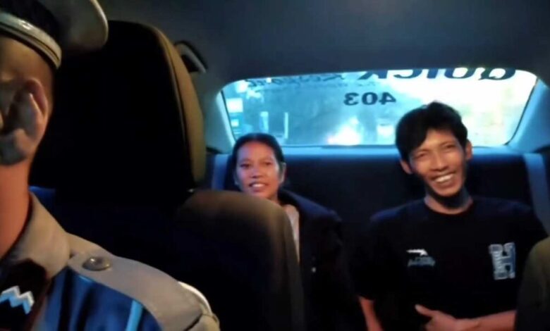 Isteri mengidam naik kereta polis