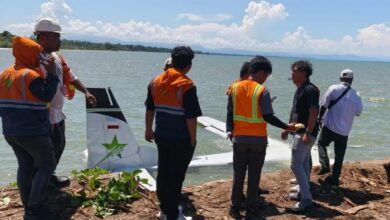 Pesawat Smart Air terhempas di dalam air