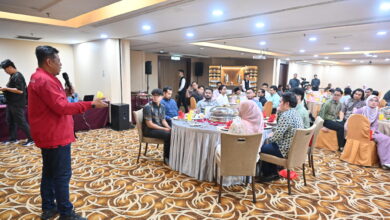 Jadikan PAU 2025 Penentu Hala Tuju, Jangan Biar Parti ‘Diracik-racik’ – Mohd Razlan