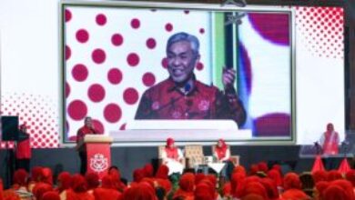 Ahmad Zahid Anggap Skuad Sayang 3K Lambang Keberadaan Wanita UMNO Sentiasa Prihatin