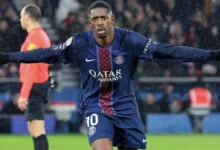 Dua gol memukau Dembele lonjak PSG ke puncak Ligue 1