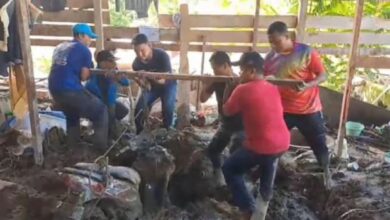 Motosikal tertimbus lumpur sedalam 1 meter