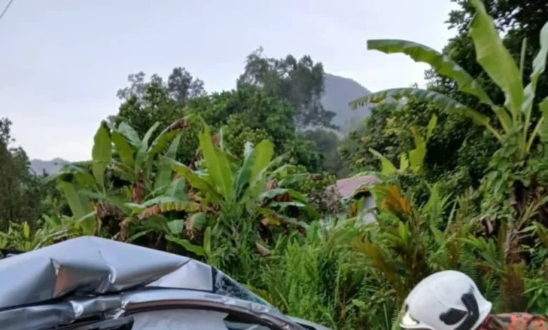 Dua maut nahas tiga kenderaan