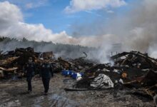 Kebakaran kilang getah: Rumah, kereta dan khemah bazar bertukar kehitaman