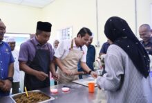 Syed Hussien Turun Padang Bersama Komuniti